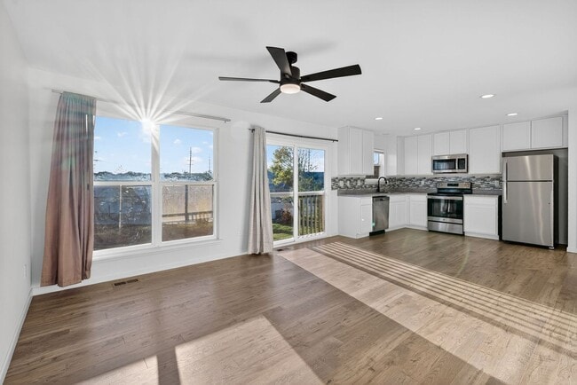 Photo - Modern 2-Bedroom Townhome