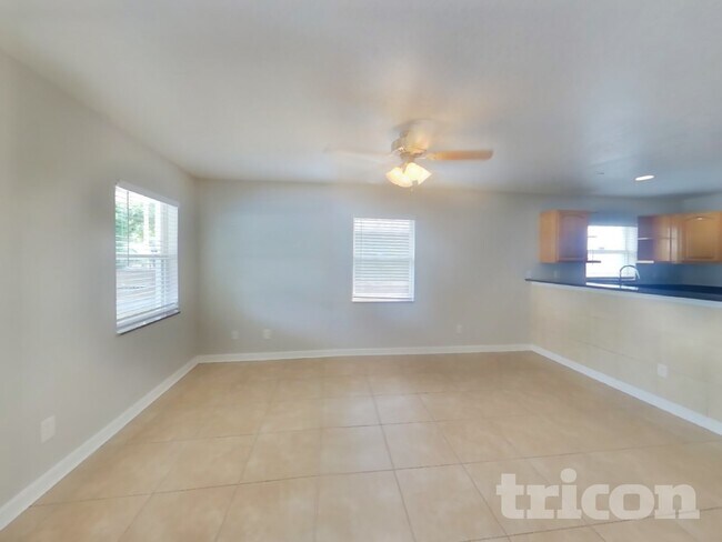 Photo - 8014 N 14th St
