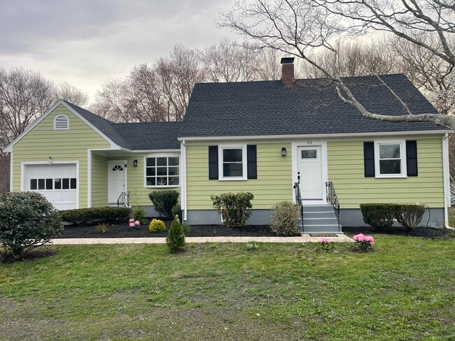 Photo - 713 Webster St