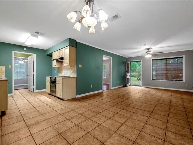 Photo - Country Living in Alazan!