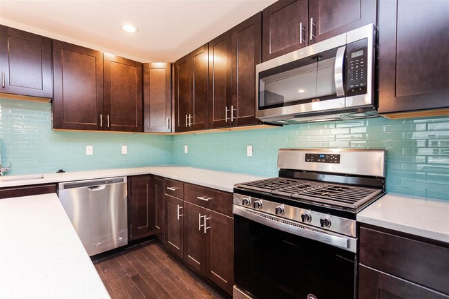 Photo - 476 Fulton St Townhome