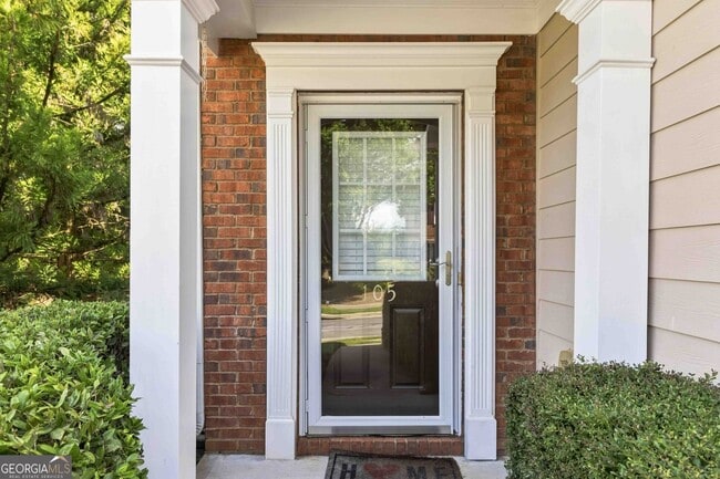 Photo - 105 Finchley Dr