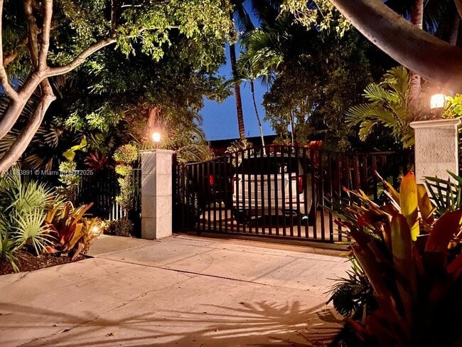 Photo - 8115 SW 14th Terrace