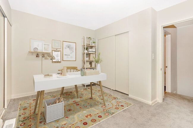 Office | Apartment Homes for rent in Forestville, MD | Avenue Apartments