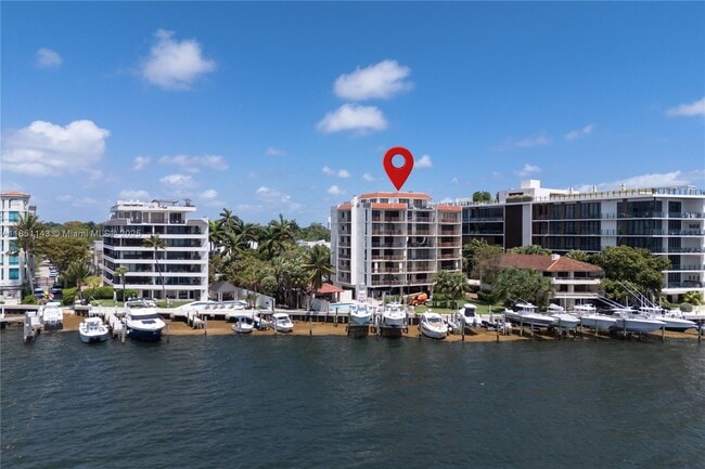 Building Photo - 1632 S Bayshore Ct Unit 201 Rental