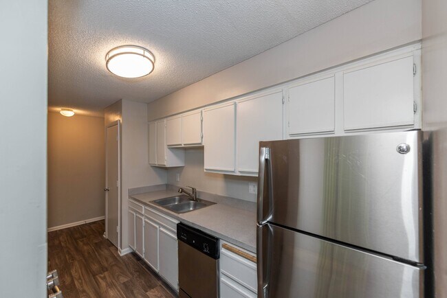 Photo - Laurel Pines