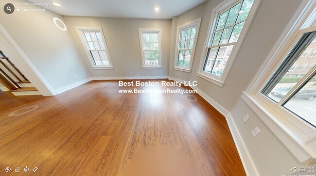 Photo - 390 Harvard St