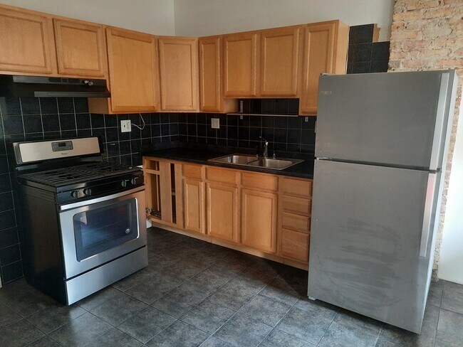Photo - 1512 N Artesian Ave