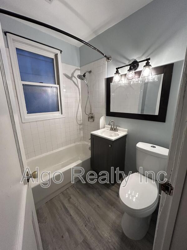 Photo - 1076 Minnehaha Ave E