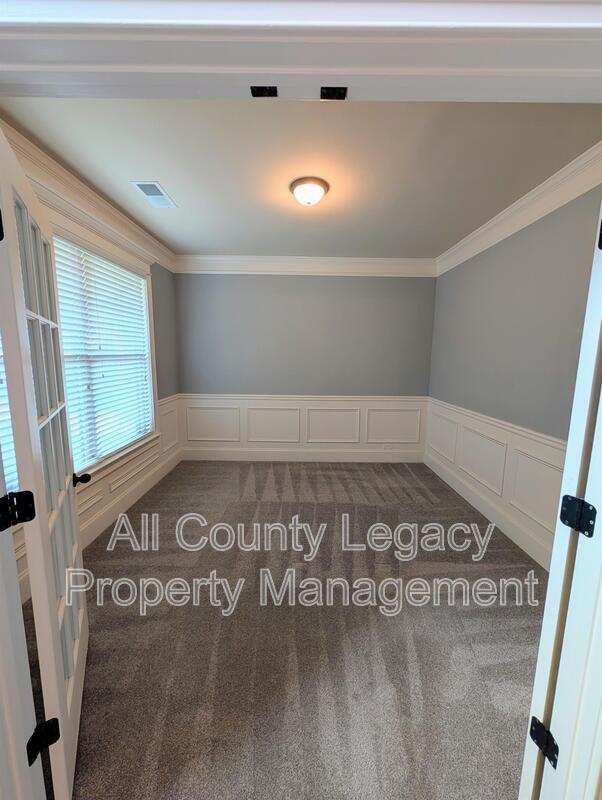 Photo - 2591 Foxy Dr