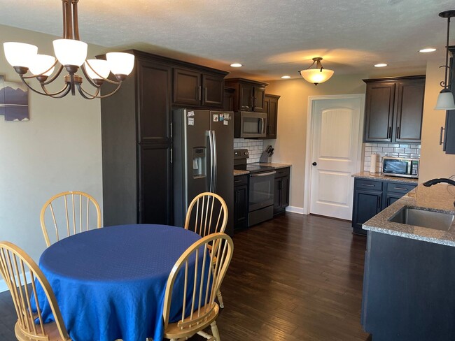 Photo - 1046 Christian James Ct