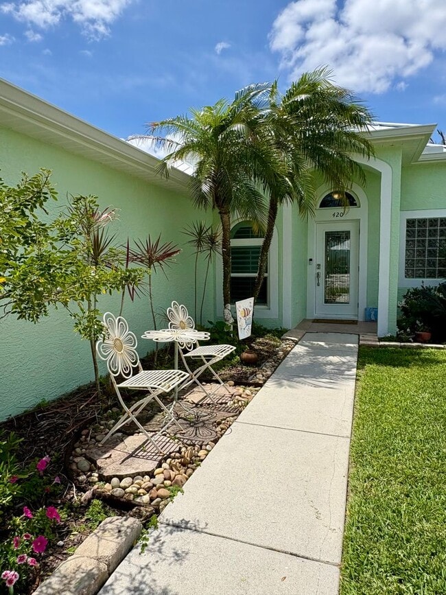 Photo - 3/2/2 with huge screened in Patio in The Pines/Jensen Beach