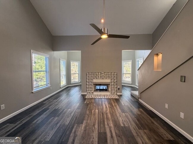 Photo - 133 McGill Park Ave NE