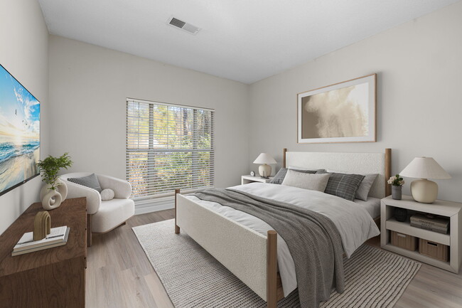 Photo - Mariners Crossing