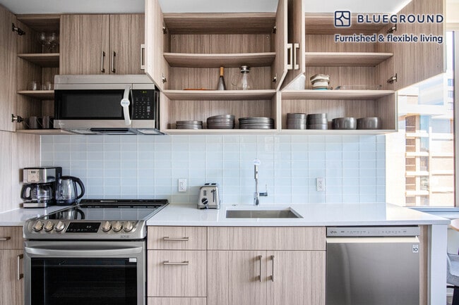 Photo - 400 Army Navy Dr Unidad FL13-ID273