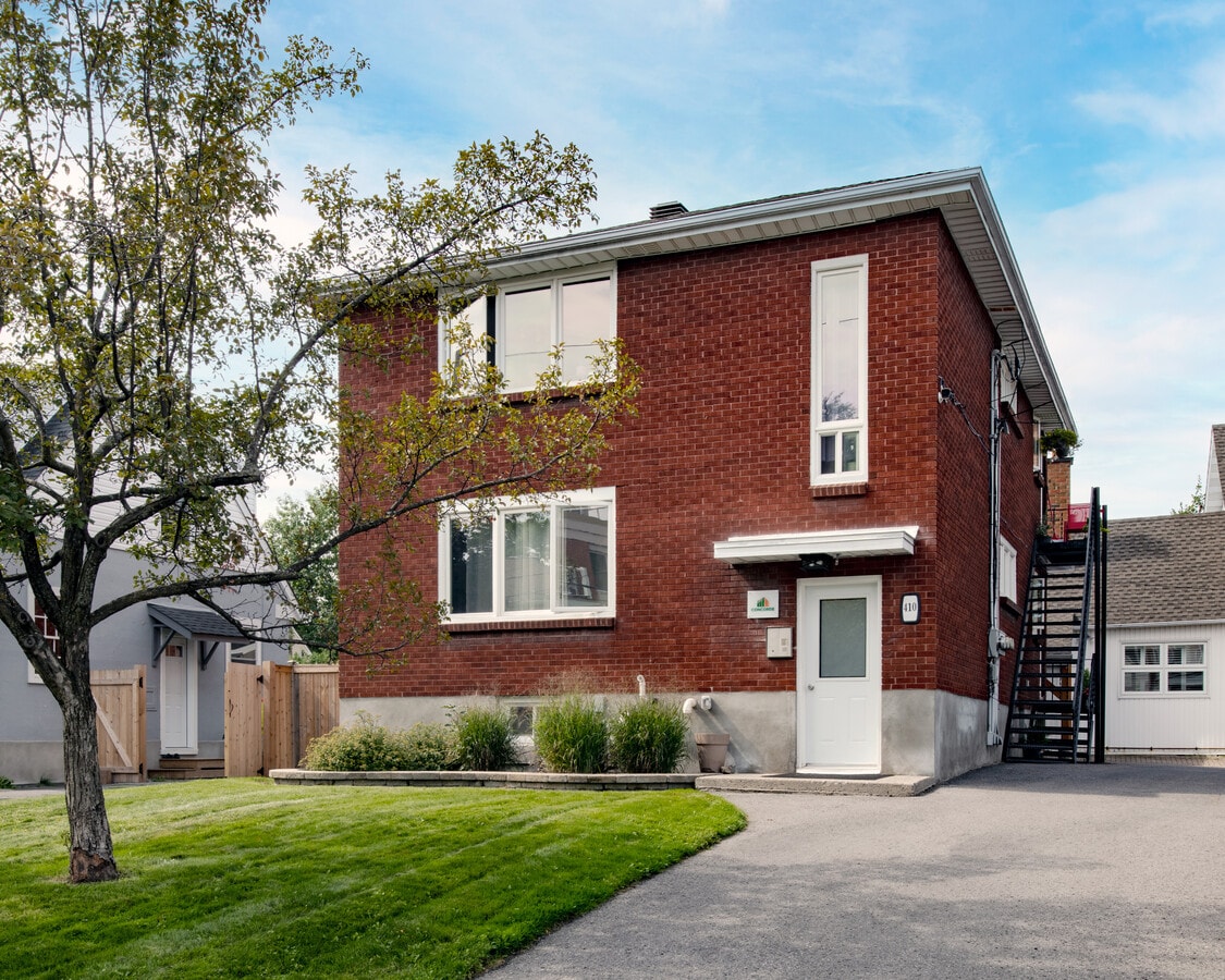 Photo - 410 Tweedsmuir Av Unit 2