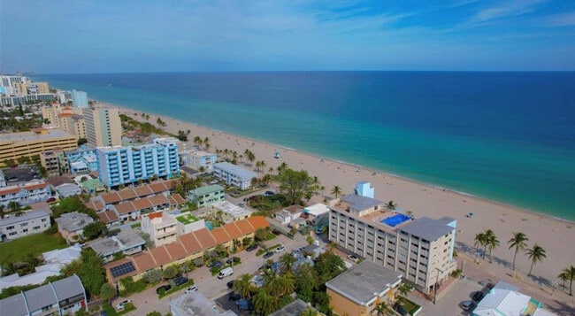 Building Photo - 326 Madison St Unit 2