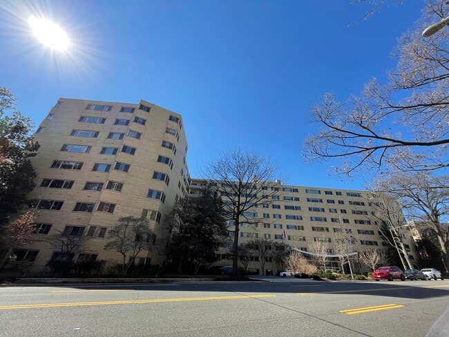 Building Photo - Van Ness One Bedroom With Private Balcony,... Rental