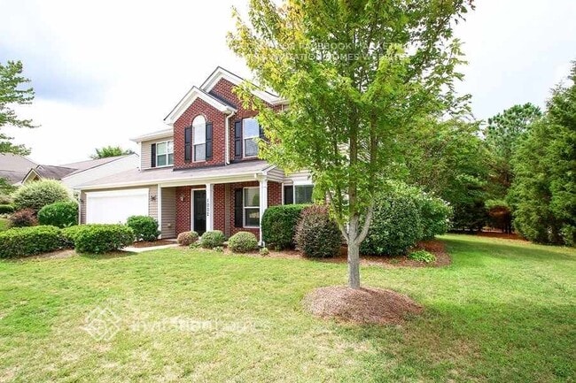 Photo - 1002 Bridleside Dr