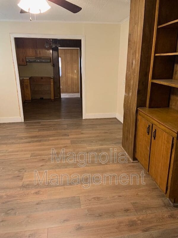 Photo - 1811 Colonial Ave