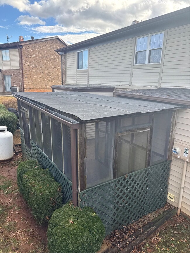 Photo - 2 bedroom and 2.5 bathroom townhome available for immediate move in.