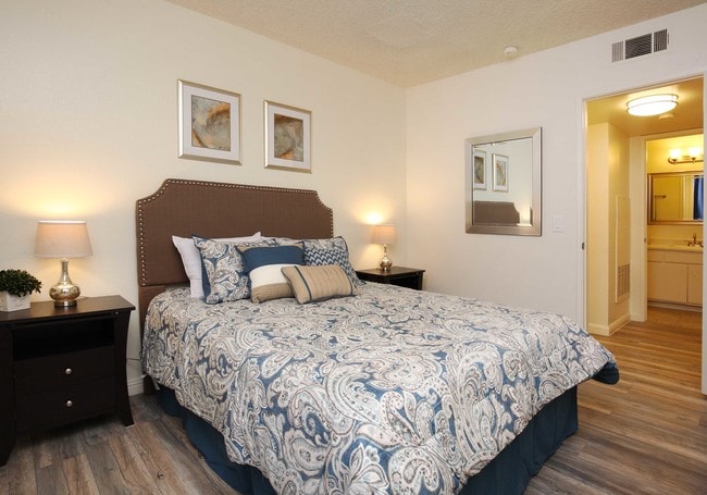 Photo - Sunrise Lancaster Apartments