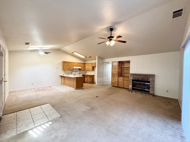 Photo - 3068 W Queens Cir