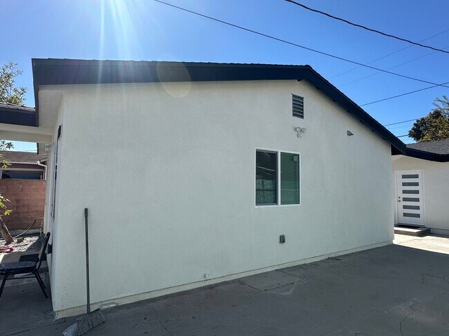 Photo - 8153 San Juan Ave