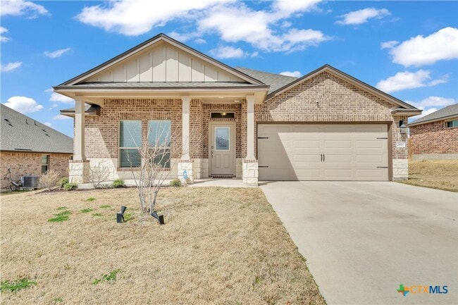 Building Photo - 2420 Elba Dr