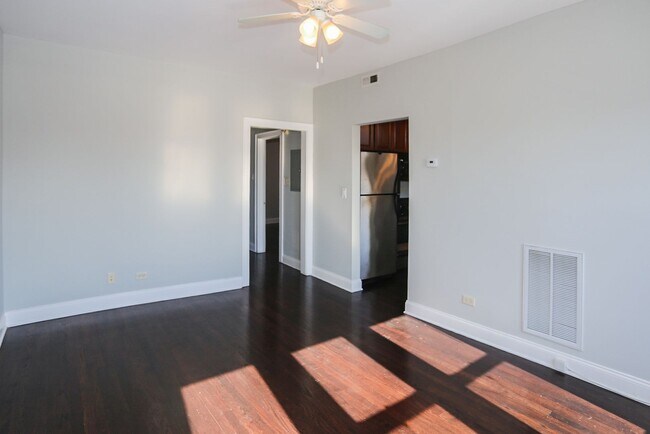 Photo - 4808 N Paulina St Unit 1