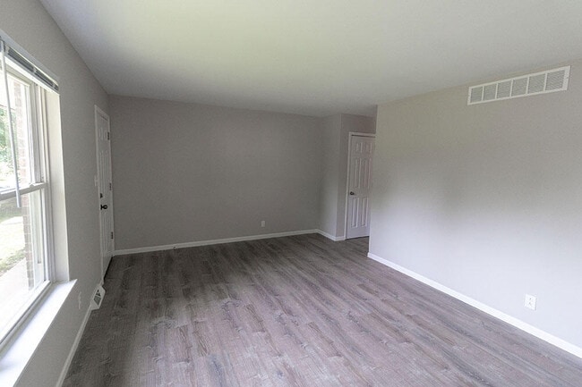 Photo - 1321 S Roseta Ave