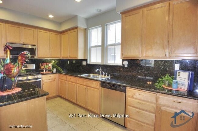 Photo - 221 Parc Pl Dr