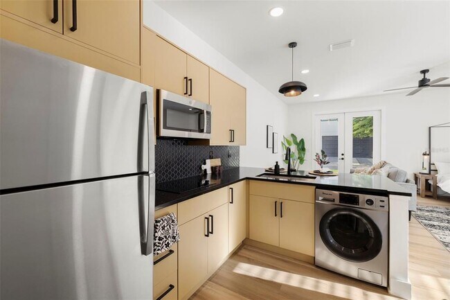 Photo - 212 W Euclid Ave