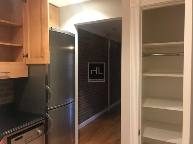 Photo - 1ST AVE. Unit 3