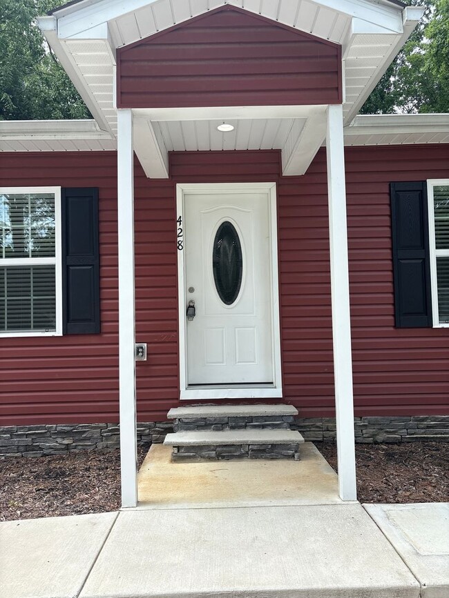 Photo - Newer Duplex Located Near the Heart of Tullahoma!