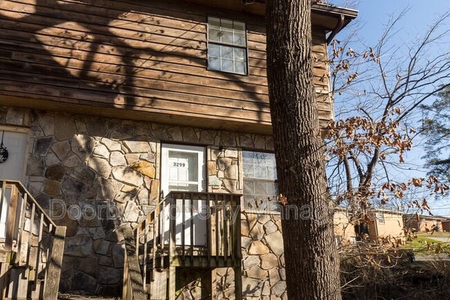 Building Photo - 3299 Conner St