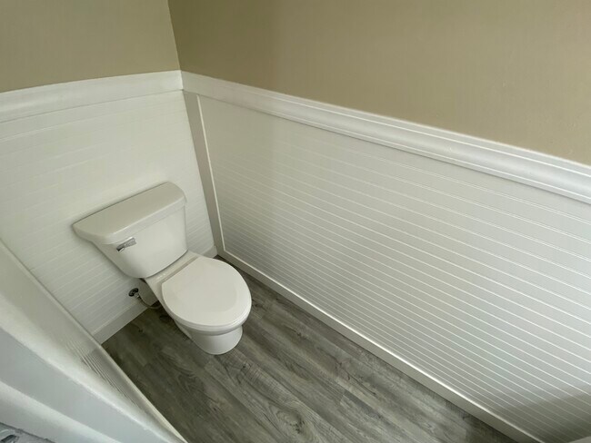 Photo - 2806 Hickory Rd