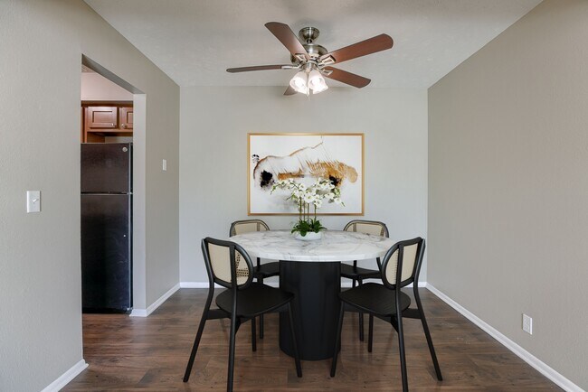Omaha, NE Evergreen Terrace Apartments | 11A | Dining - Evergreen Terrace