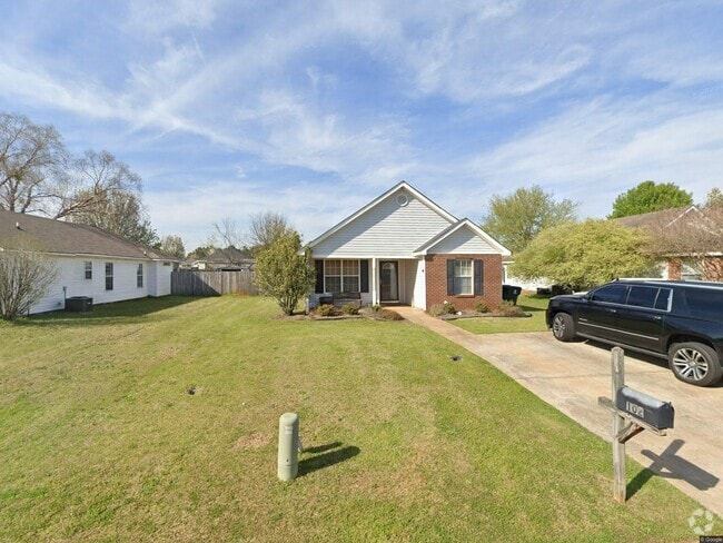 Building Photo - 102 Strawbridge Ln Rental