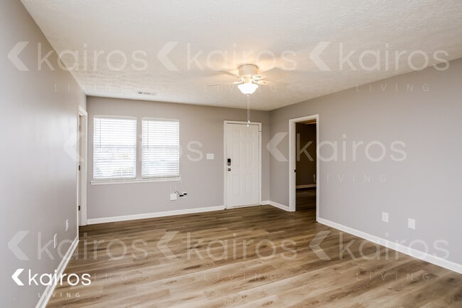 Photo - 385 Deer Park Dr