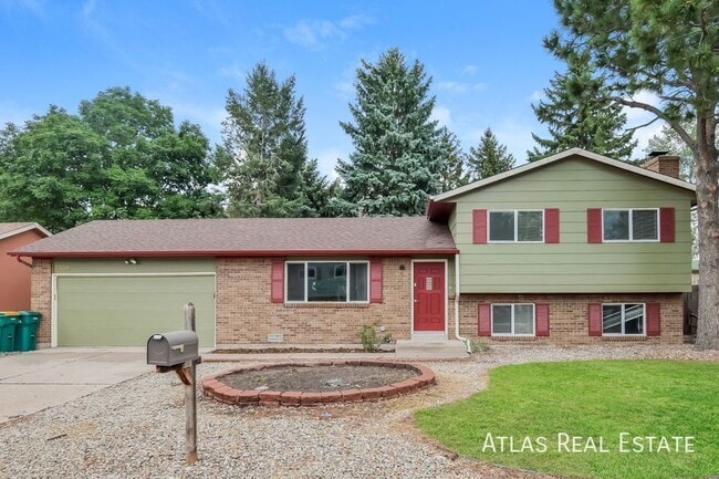 Building Photo - 5509 Escondido Dr