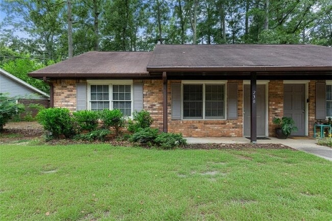 Photo - 230 Kimberly Way SW