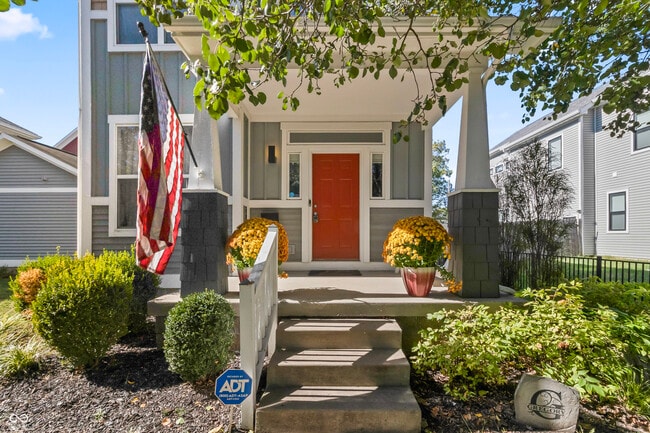 Photo - 2410 N College Ave