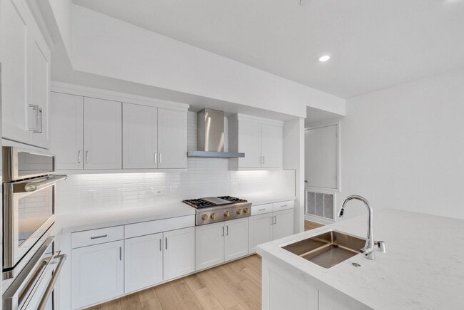 Photo - 4507 Rivington Unidad 1