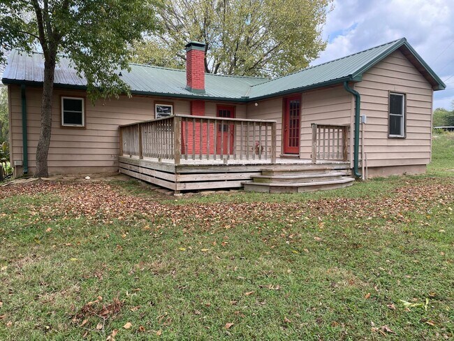 Photo - 3 Bedroom 1 Bathroom home. Available NOW!
