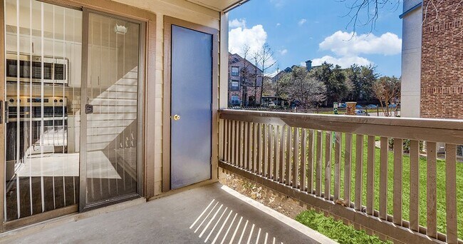 Photo - Infinity on The Mark Apartments