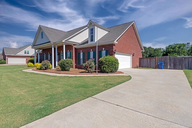 Photo - Home for rent in Deatsville