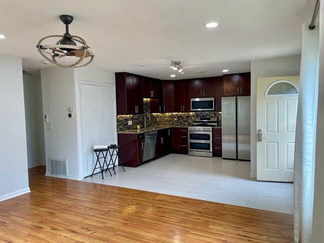 Photo - 1405 Cove Dr