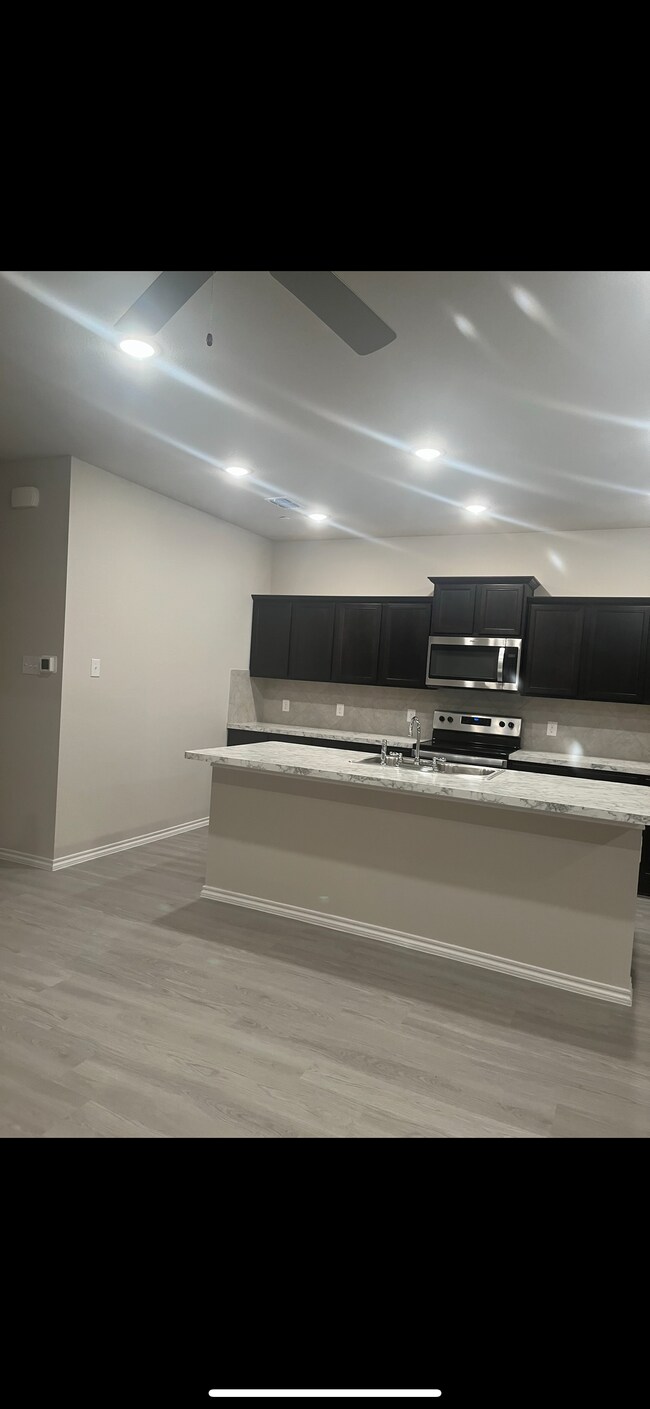 Photo - 2312 Davenport Dr