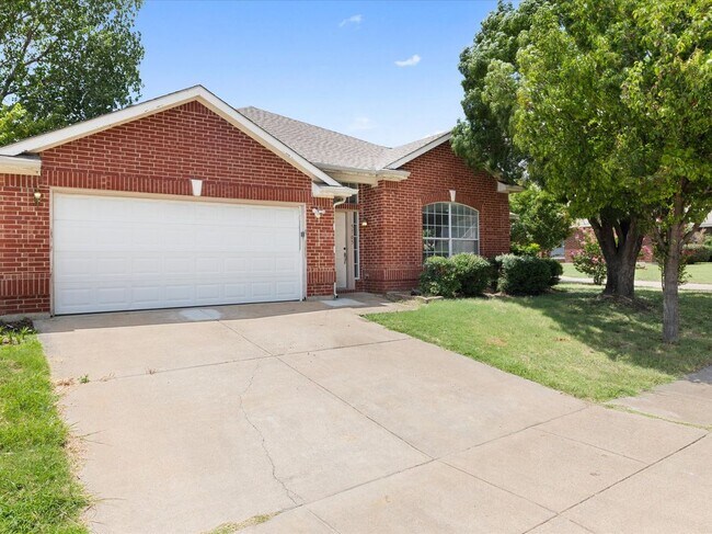 Photo - 5705 Frio Dr House